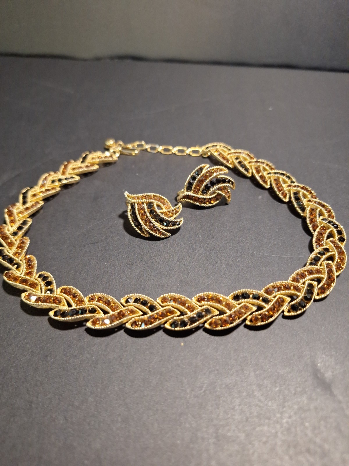 VTG Trifari Brown Black Rhinestone 1963 Cavalcade Necklace  Earrings