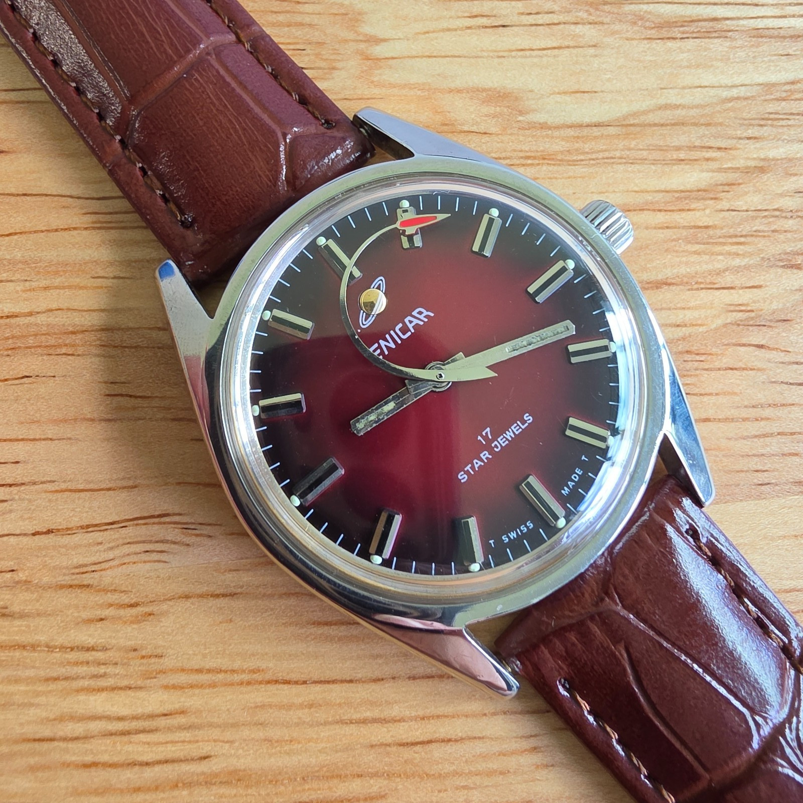 Vintage ENICAR men\'s manual wind watch Rocket second hand swiss 1970s