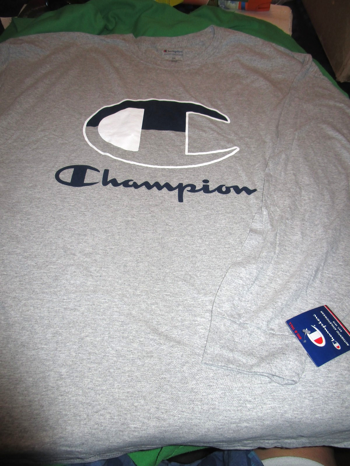 NWT CHAMPION MENS LONG SLEEVE LOGO T SHIRT GRAY 4XL NWT CHAMPION MENS LONG SLEEVE LOGO T SHIRT GRAY 4XL