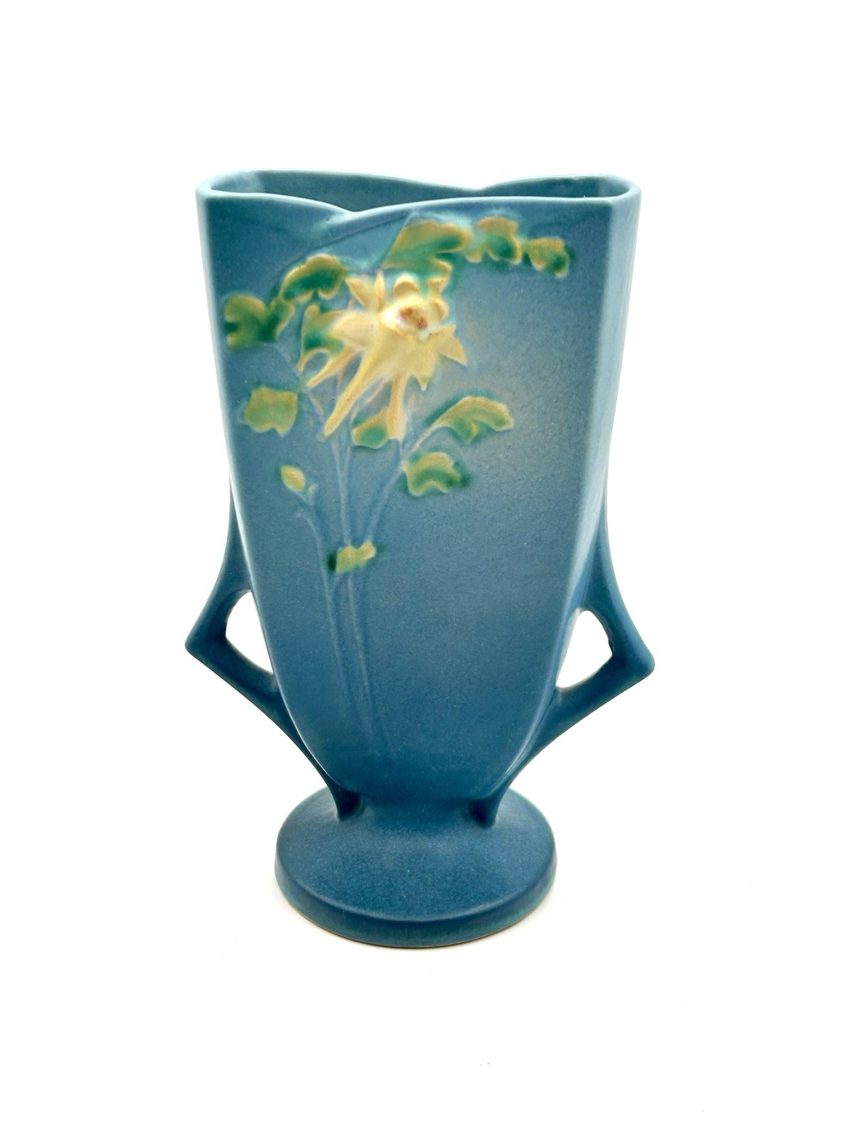 BEAUTIFUL ROSEVILLE POTTERY \