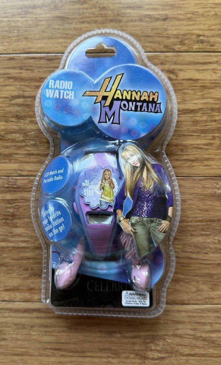 New - HANNAH MONTANA RADIO WATCH HHM457 - Very Hard To Find