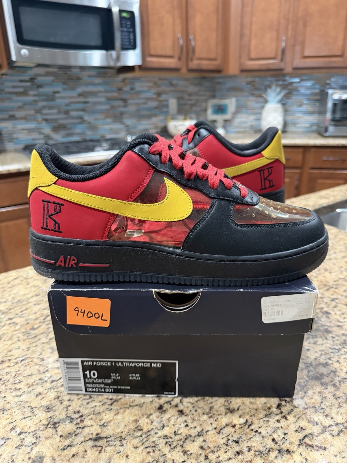 Rare Nike Air Force 1 Low Kyrie Irving Black Red Size 10 687843-001 Rare Nike Air Force 1 Low Kyrie Irving Black Red Size 10 687843-001