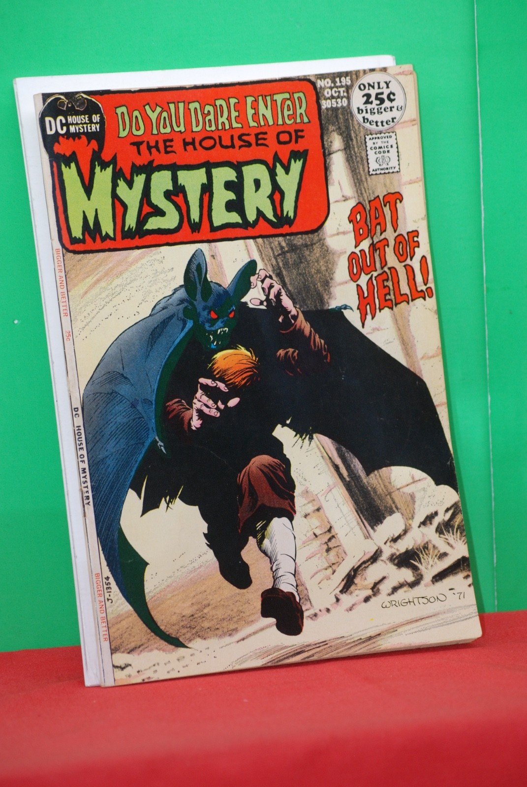 House of Mystery #195 from 1971 DC Bat out of Hell F/VF House of Mystery #195 from 1971 DC Bat out of Hell F/VF