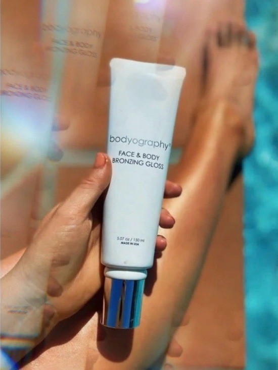 Bodyography Face & Body Bronzing Gloss —Sun-Kissed Glow Hydrating Shimmer NEW PC