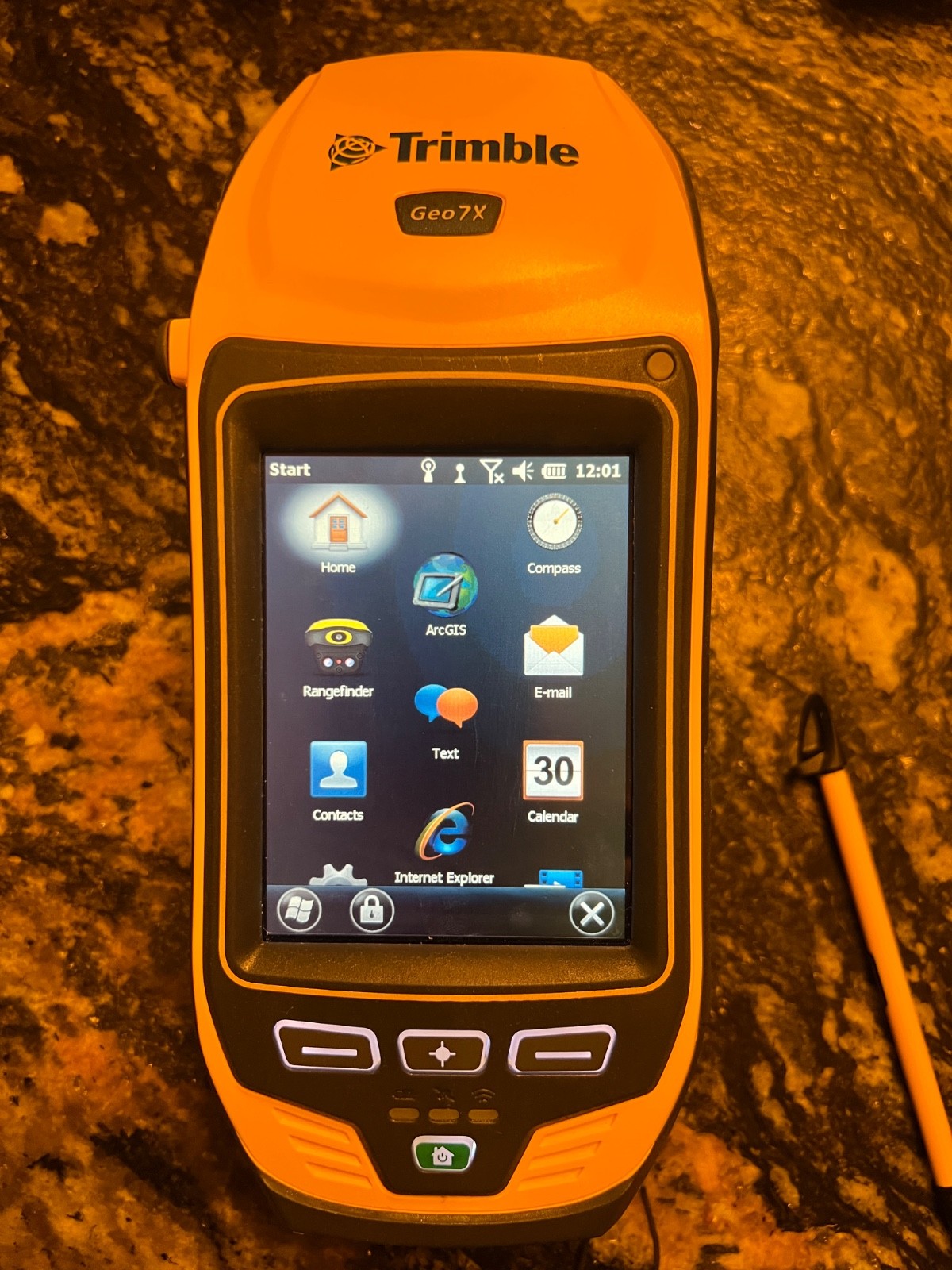 Excellent Trimble Geo 7X with rangefinder, monopole, extra battery, bracket