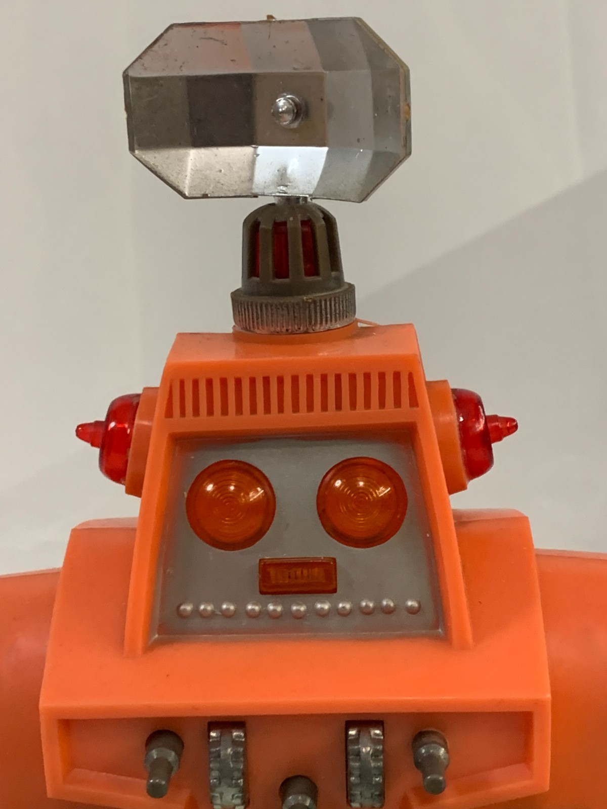 Vintage mr. monster robot: 9.5\