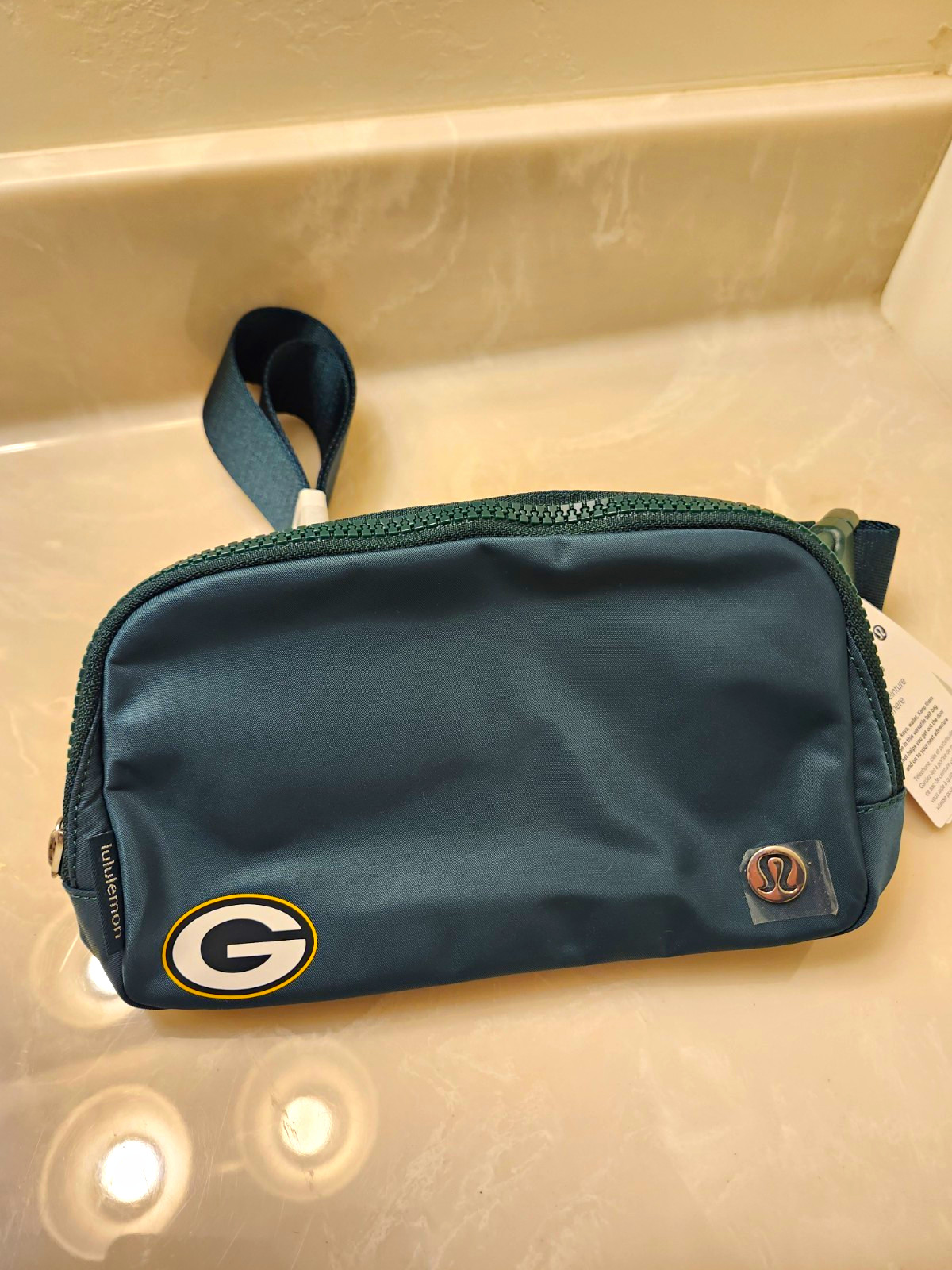 Lululemon Green Bay Packers Everywhere Belt Bag.
