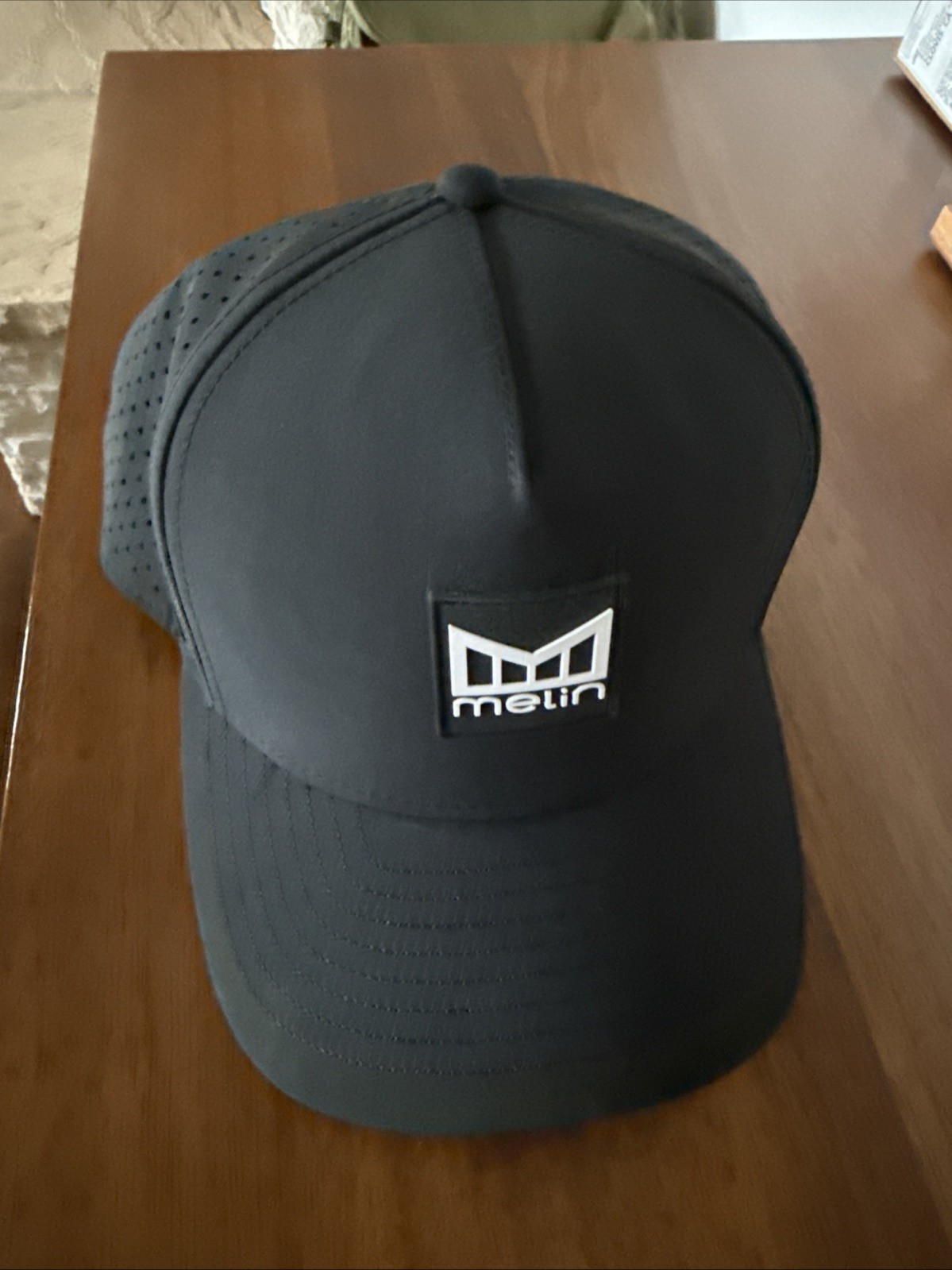 NEW NWT Melin Hyrdo Hat Cap Black Snapback NEW NWT Melin Hyrdo Hat Cap Black Snapback