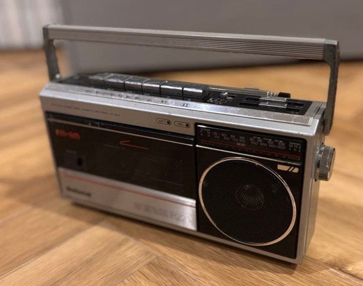 National Panasonic RX-1822 FM-AM Radio Cassette Recorder Mini Boombox Silver