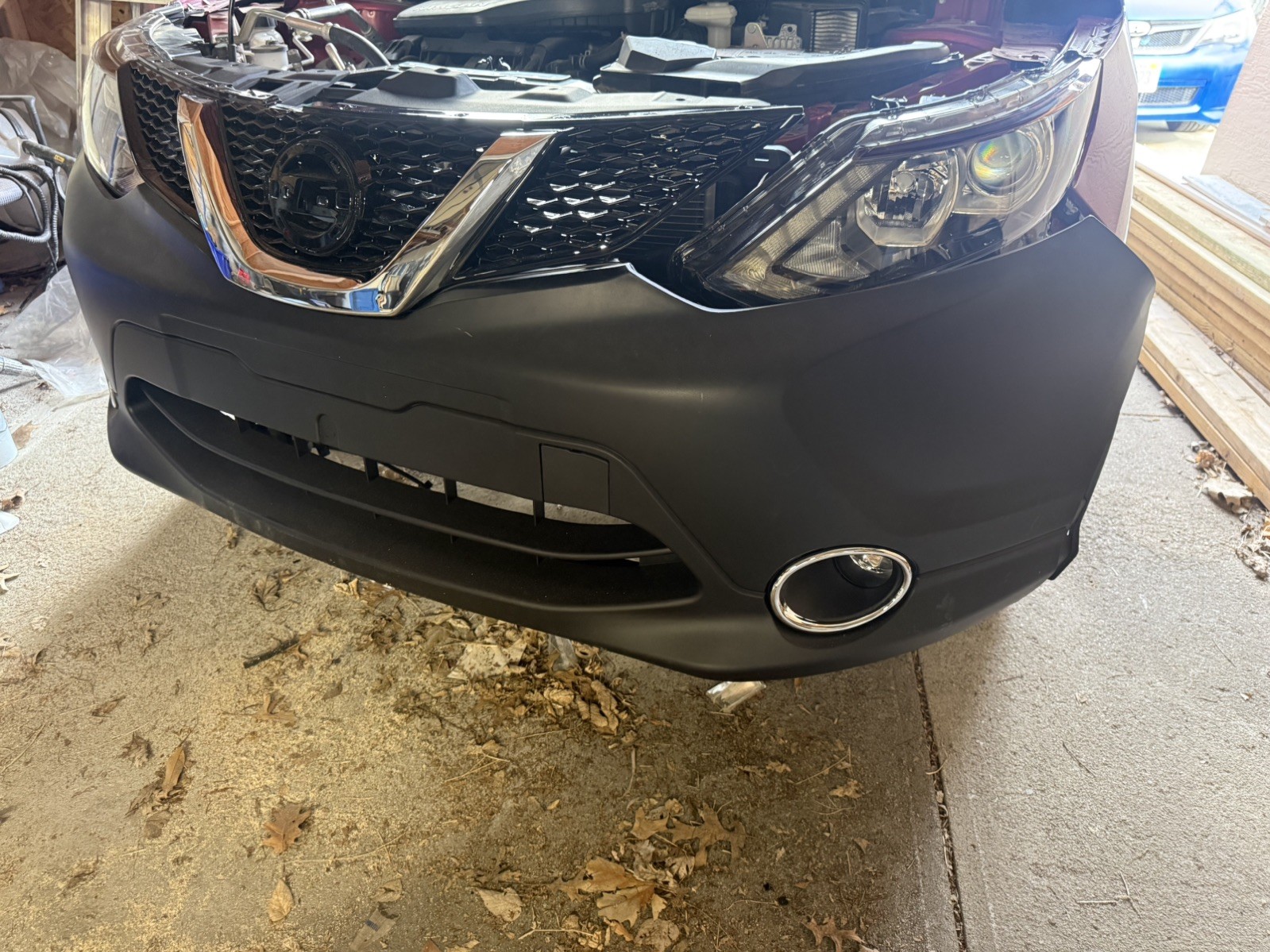 For 2017-2019 Nissan Rogue Sport Front Bumper Kit With Grille/Fog Lamps/Brackets For 2017-2019 Nissan Rogue Sport Front Bumper Kit With Grille/Fog Lamps/Brackets