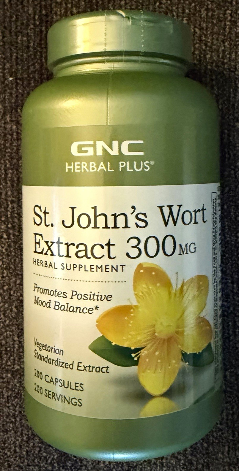 GNC Herbal Plus St John’s Wort Extract 300mg 200 Capsules NEW Sealed EXP 09/27