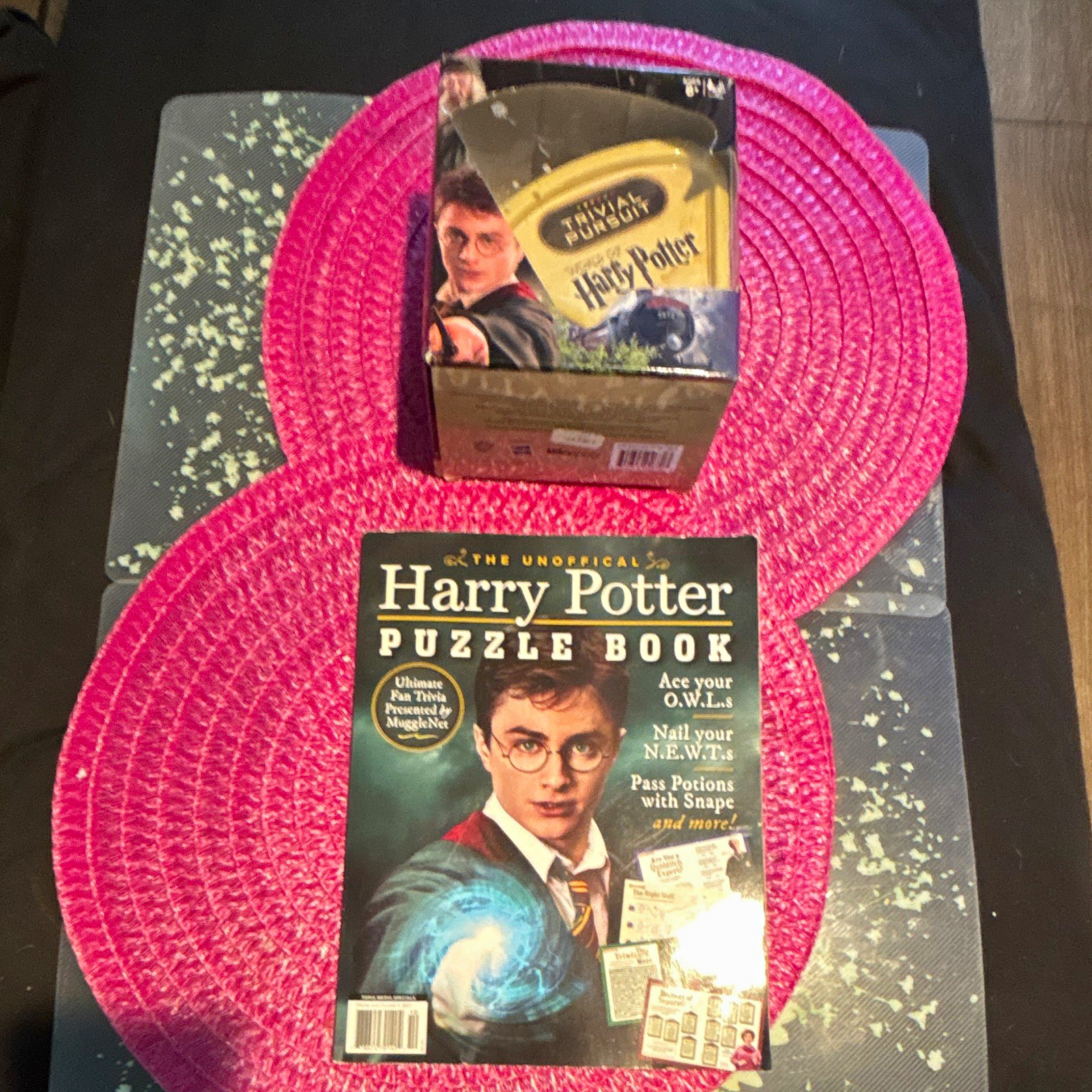 Hasbro Trivial Pursuit World of Harry Potter Bite-Size Edition Game