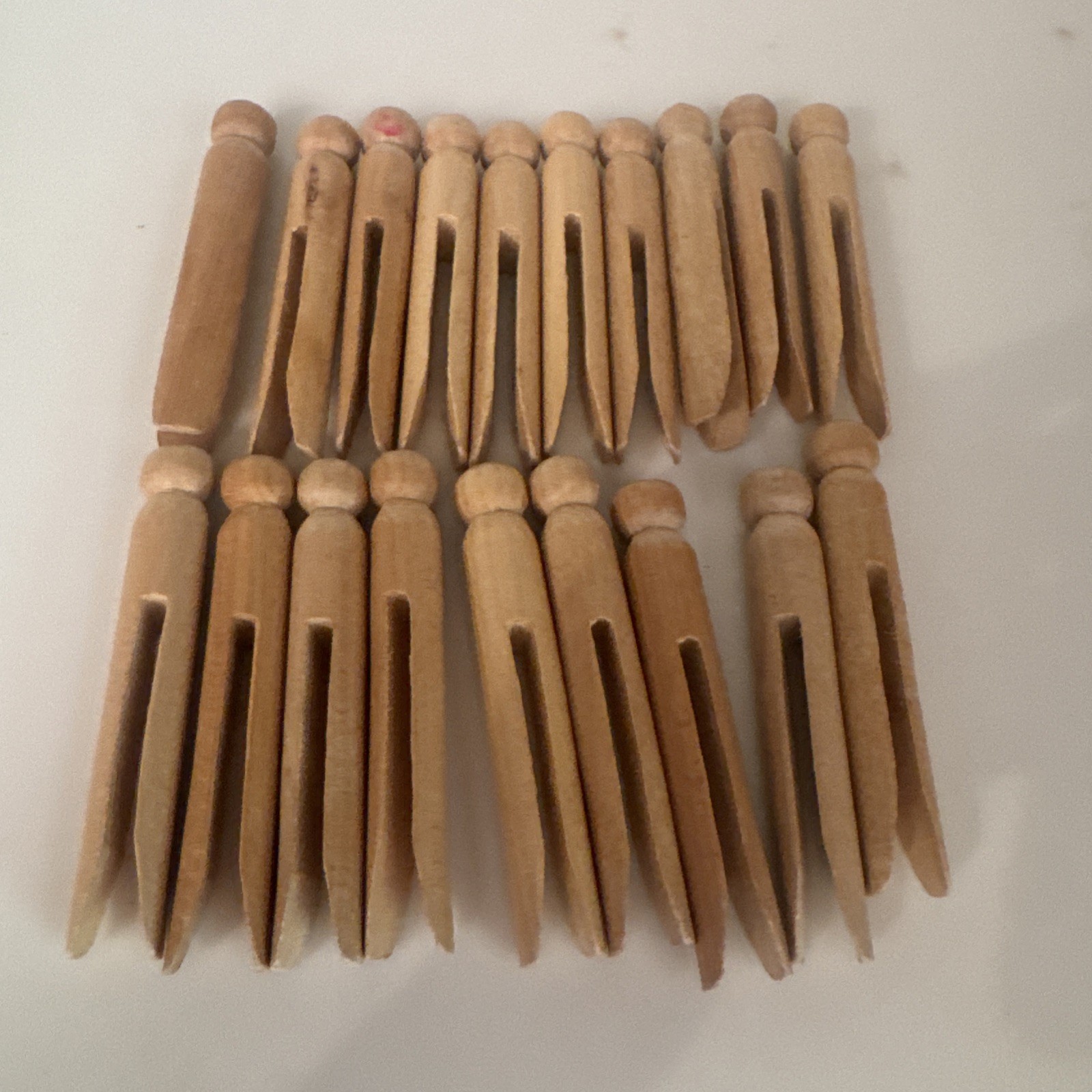VTG Wooden Clothes Pins Pegs Old Fashioned Lot Of 19 Primitive Craft Homestead