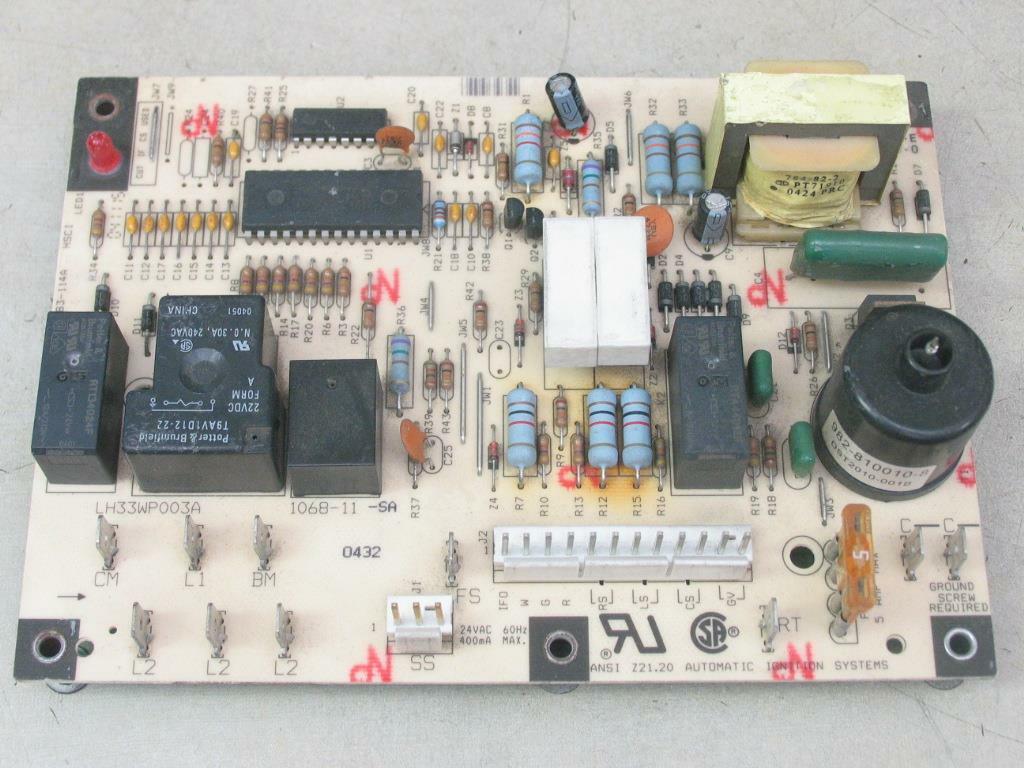 Carrier Bryant 1068-11-SA Furnace Control Circuit Board LH33WP003A