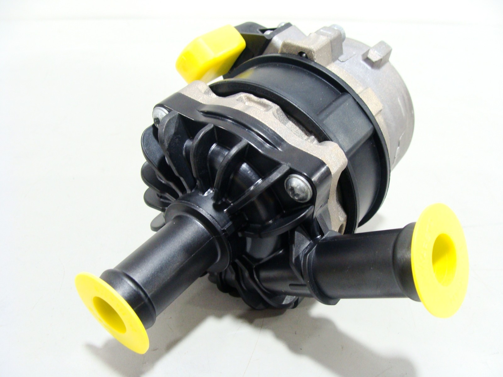 New Genuine Pierburg CWA100-2 CWA100 Water / Intercooler Pump Ford Shelby Audi