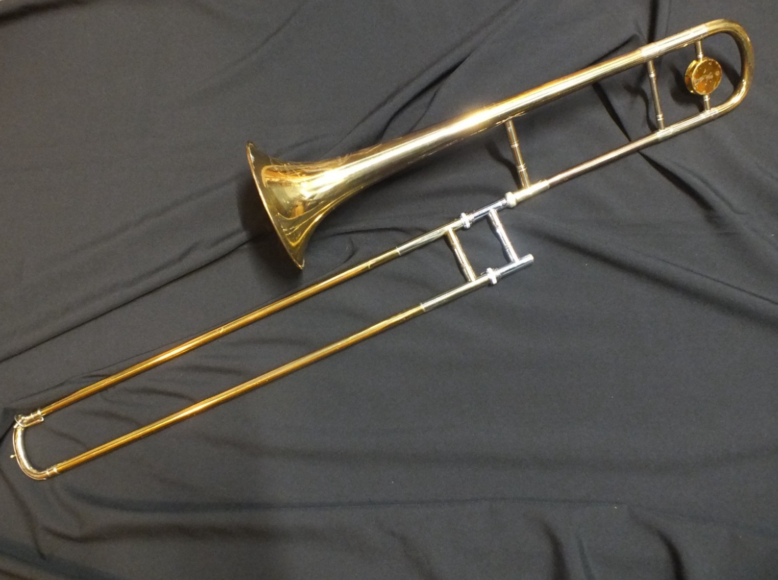 Vintage Conn 1948 Trombone 4H Artist Elkhart Indiana with Two Mouthpieces