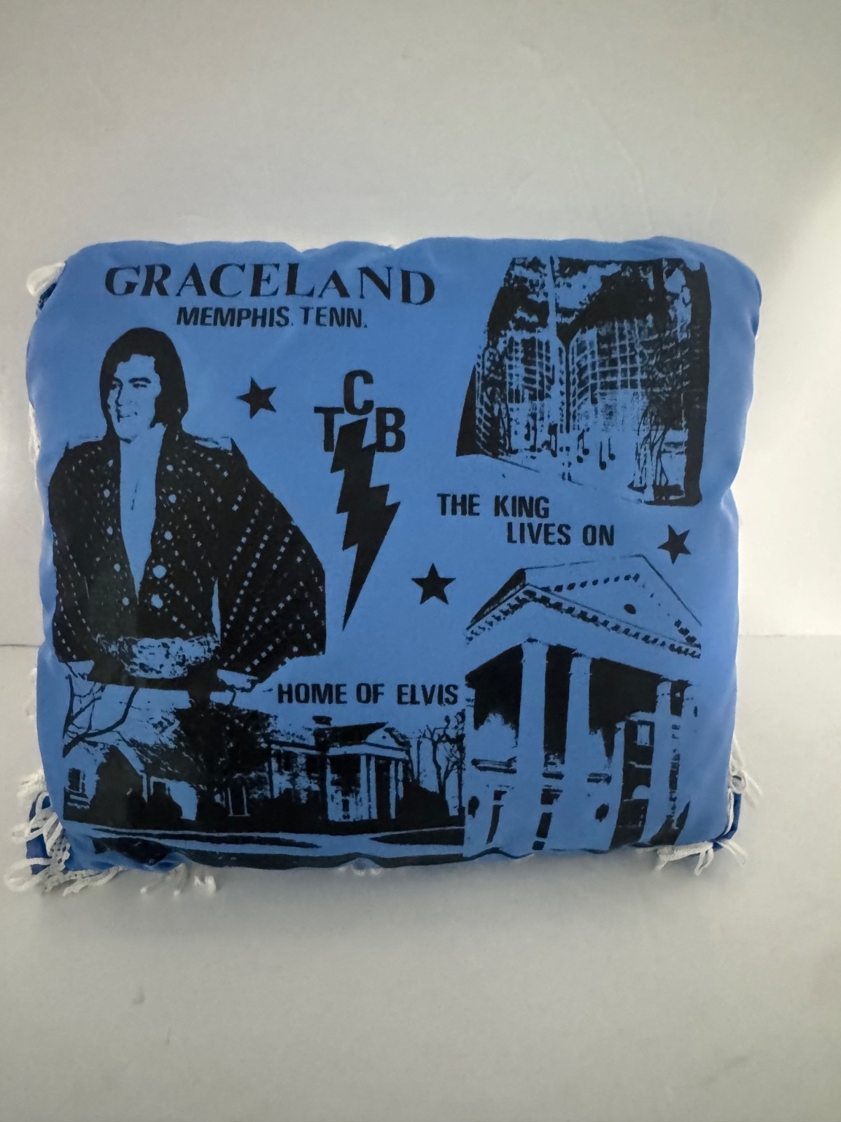 VINTAGE ELVIS - GRACELAND, MEMPHIS TENN. TCB - SMALL NOVELTY PILLOW - NEVER USED VINTAGE ELVIS - GRACELAND, MEMPHIS TENN. TCB - SMALL NOVELTY PILLOW - NEVER USED