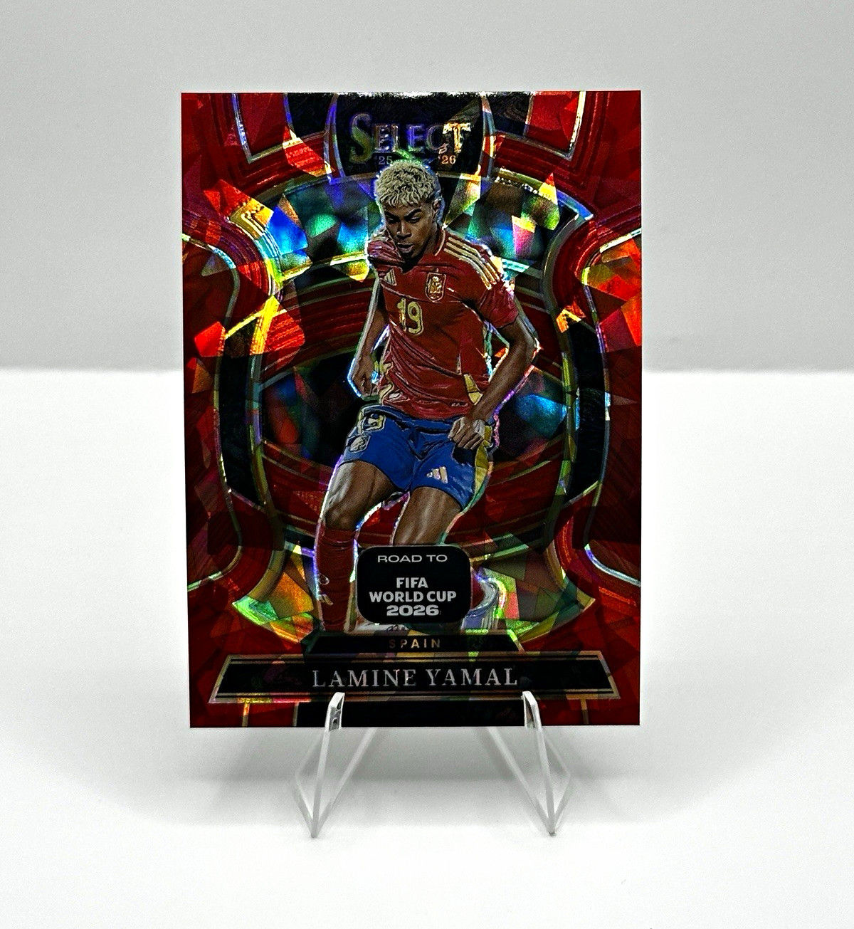 Panini Select 2025-26 Lamine Yamal Spain #68 Red Cracked Ice