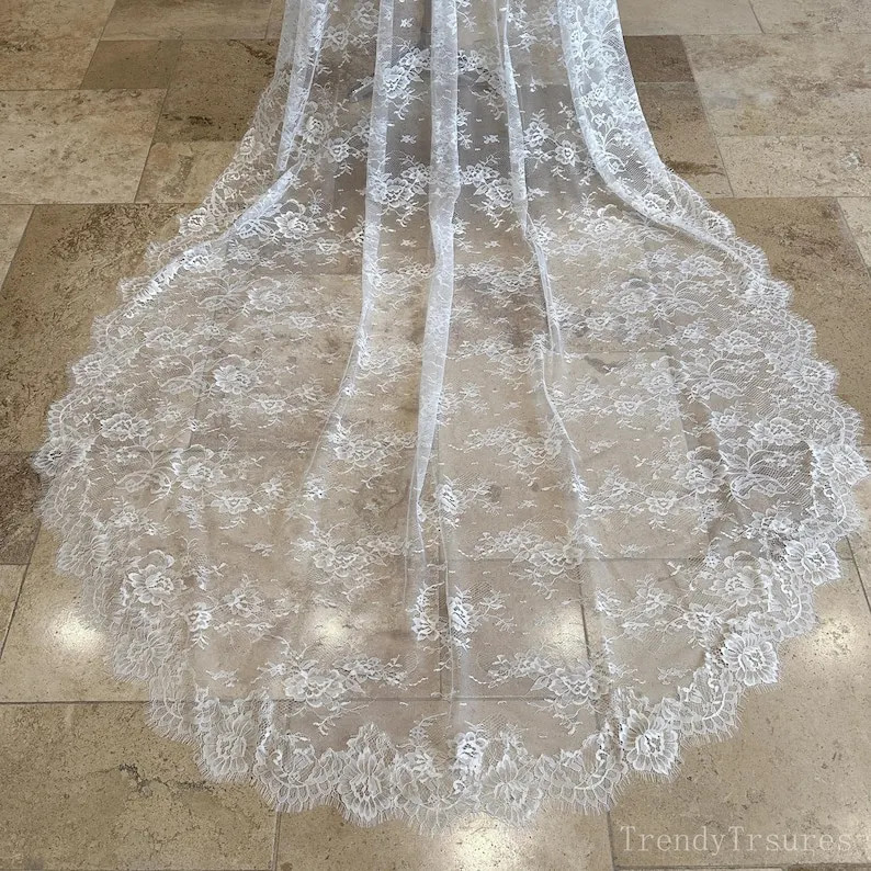 Vintage French Chantilly Lace Eyelash Mantilla Bridal Veil With Comb Handmade Vintage French Chantilly Lace Eyelash Mantilla Bridal Veil With Comb Handmade
