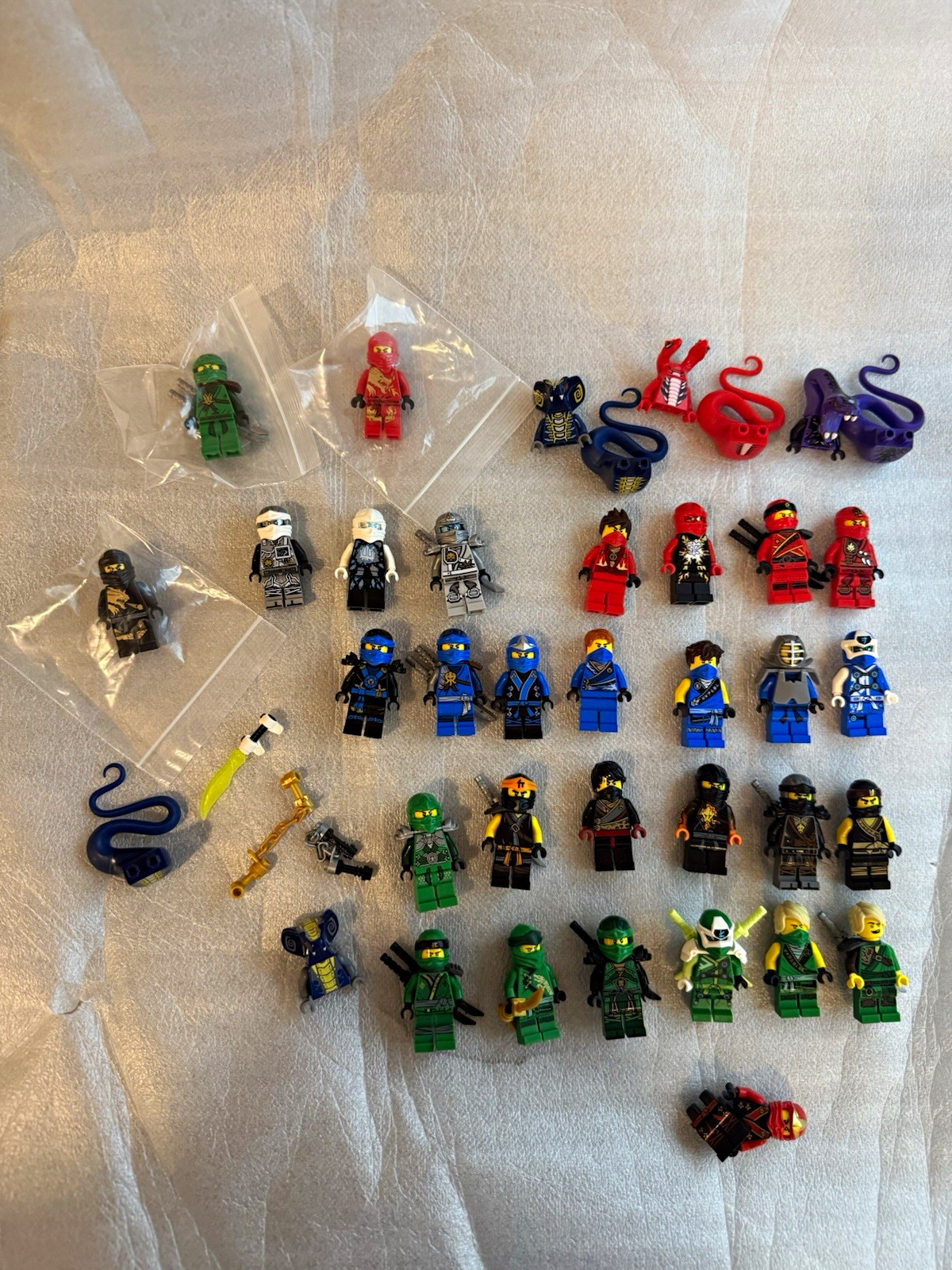 LEGO NINJAGO Minifigure Lot 30+ Pythor Fangtom Lloyd JAY KAI -OPEN TO OFFERS-