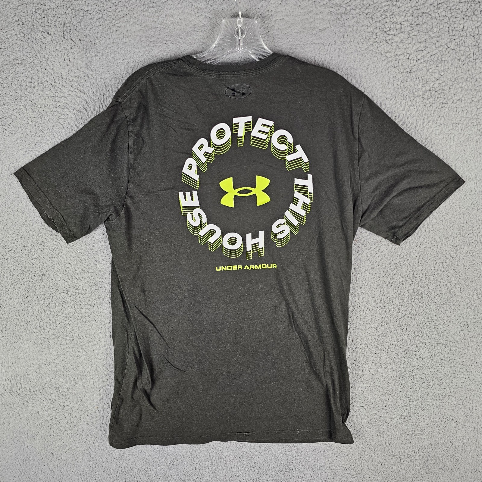 Under Armour T-Shirt Mens Large “Protect This House” HeatGear Loose Fit 1357459 Under Armour T-Shirt Mens Large “Protect This House” HeatGear Loose Fit 1357459