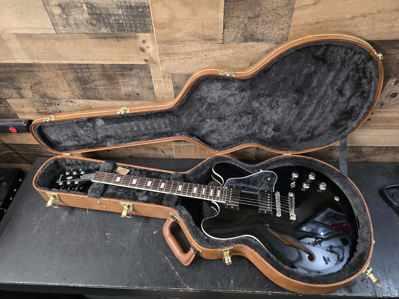 2018 Gibson Memphis ES-335   HP Semi Hollow High Performance W/Ohsc. 8.5 Lb