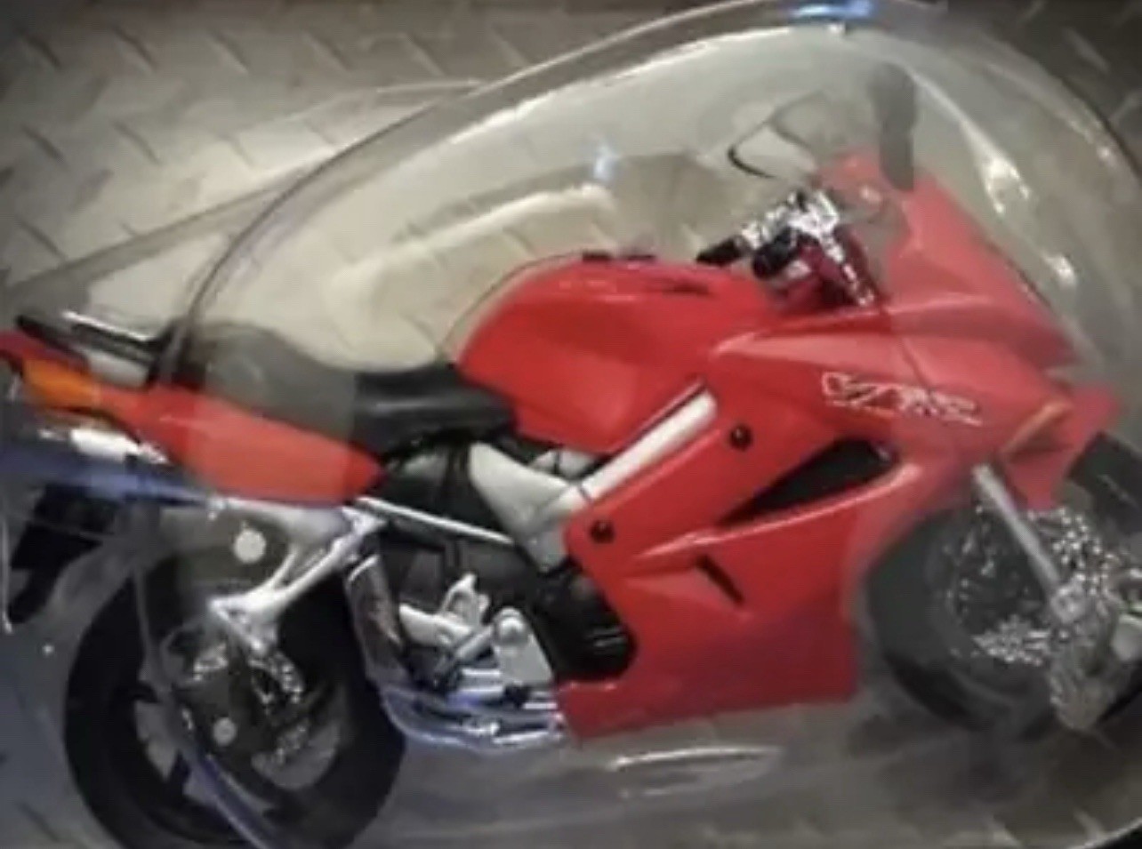 Maisto Honda VFR - 1:18 Scale Maisto Honda VFR - 1:18 Scale