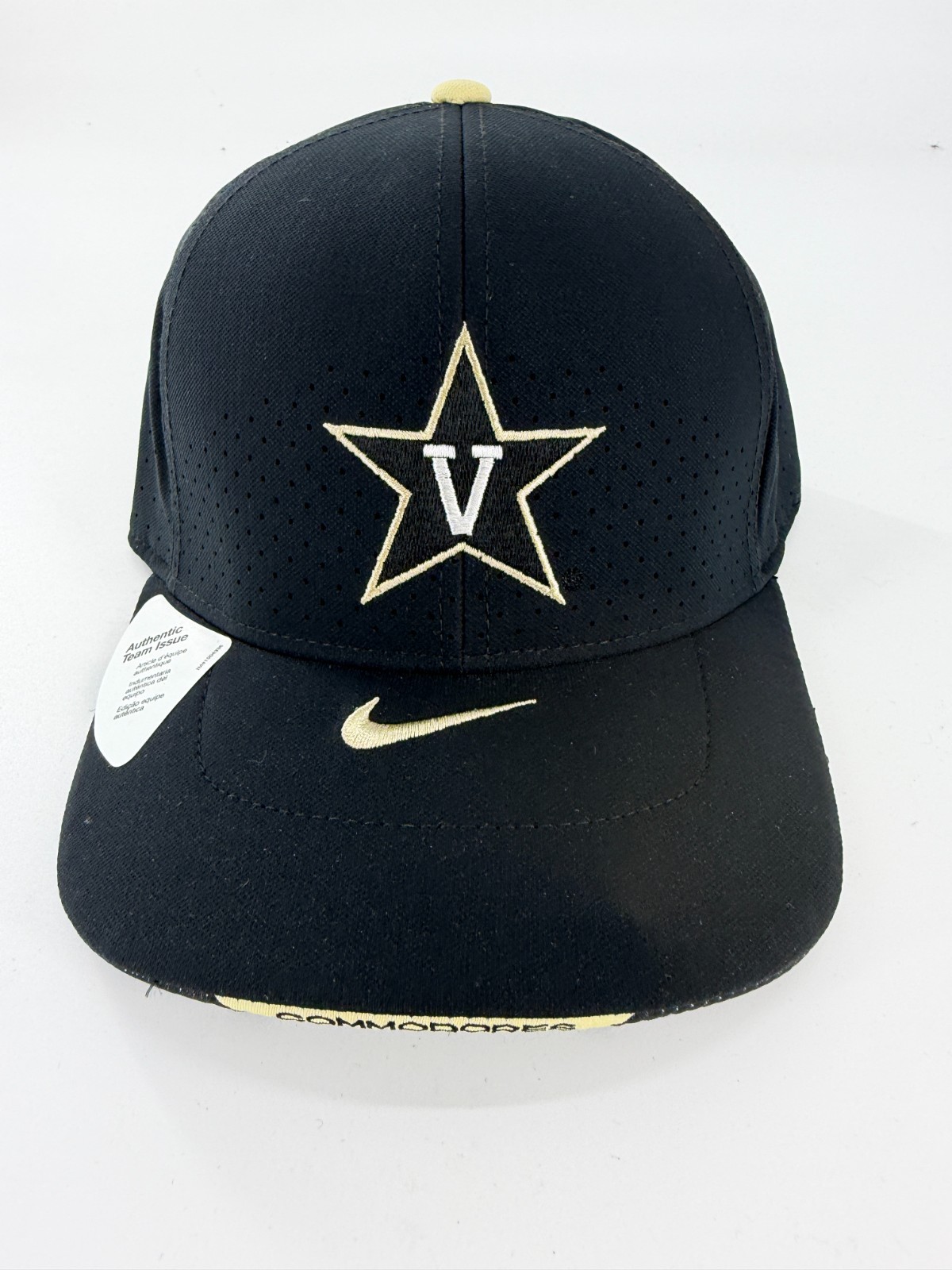 Vanderbilt University Nike Classic99 Sideline Hat Men’s OSFM Team Issued NWT Vanderbilt University Nike Classic99 Sideline Hat Men’s OSFM Team Issued NWT
