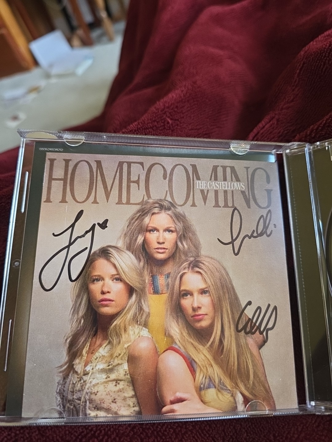THE CASTELLOWS CD  HOMECOMING SIGNED AUTOGRAPHED By All Sisters NEW