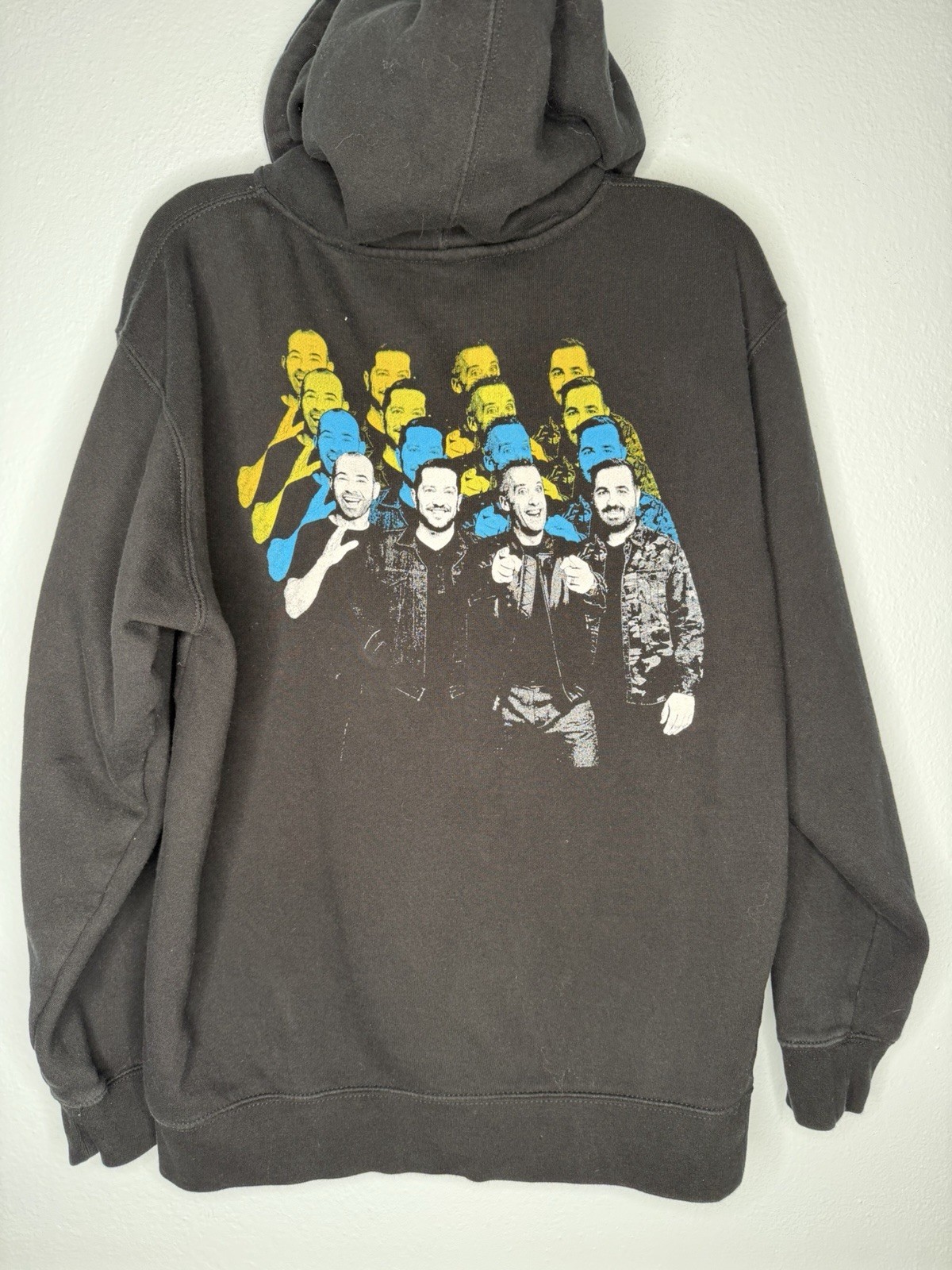 Impractical Jokers Black Caricature Logo Full Zip Hoodie Sweatshirt Medium TV Impractical Jokers Black Caricature Logo Full Zip Hoodie Sweatshirt Medium TV