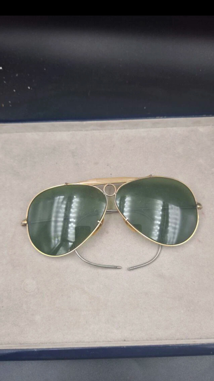 Vintage Ray-Ban Bausch & Lomb Aviator Sunglasses Gold Frame Green Lenses