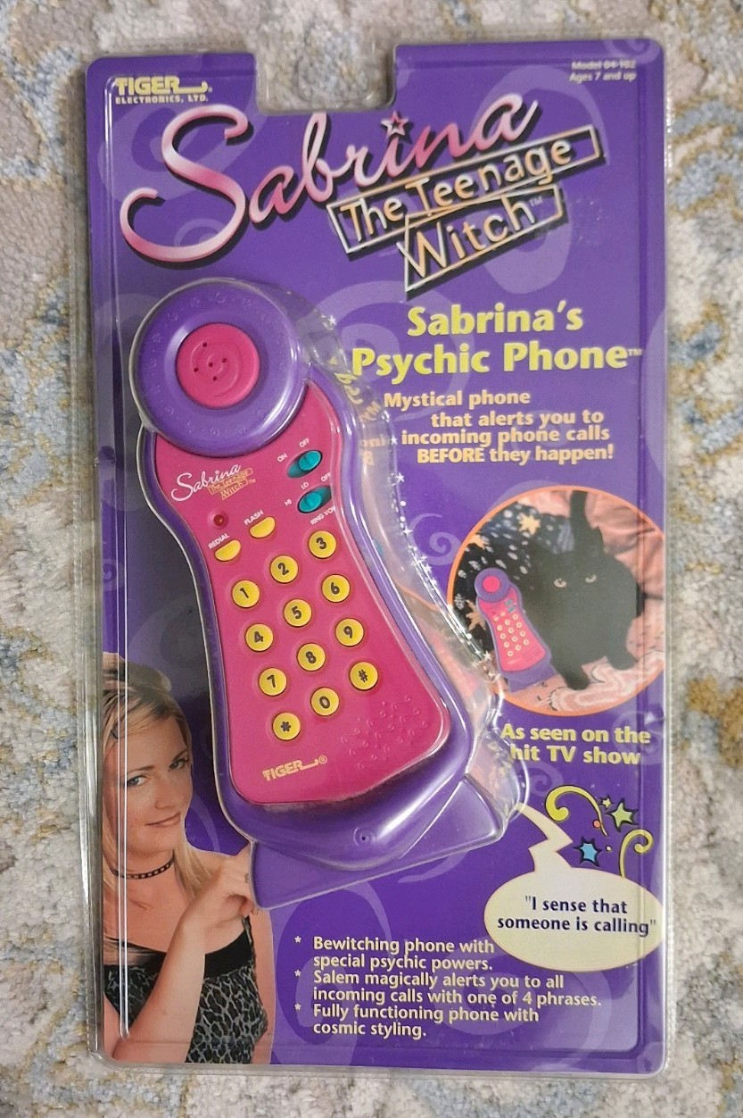 Tiger Electronics Sabrina the Teenage Witch SABRINA’S PSYCHIC PHONE NEW Sealed