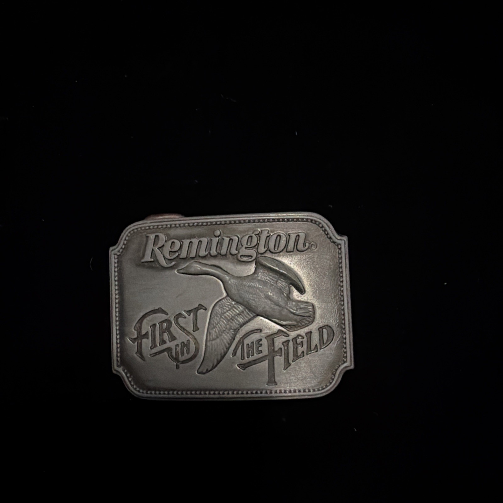Vintage 1980 Sid Bells REMINGTON First In The Field Belt Buckle Canada Goose Vintage 1980 Sid Bells REMINGTON First In The Field Belt Buckle Canada Goose