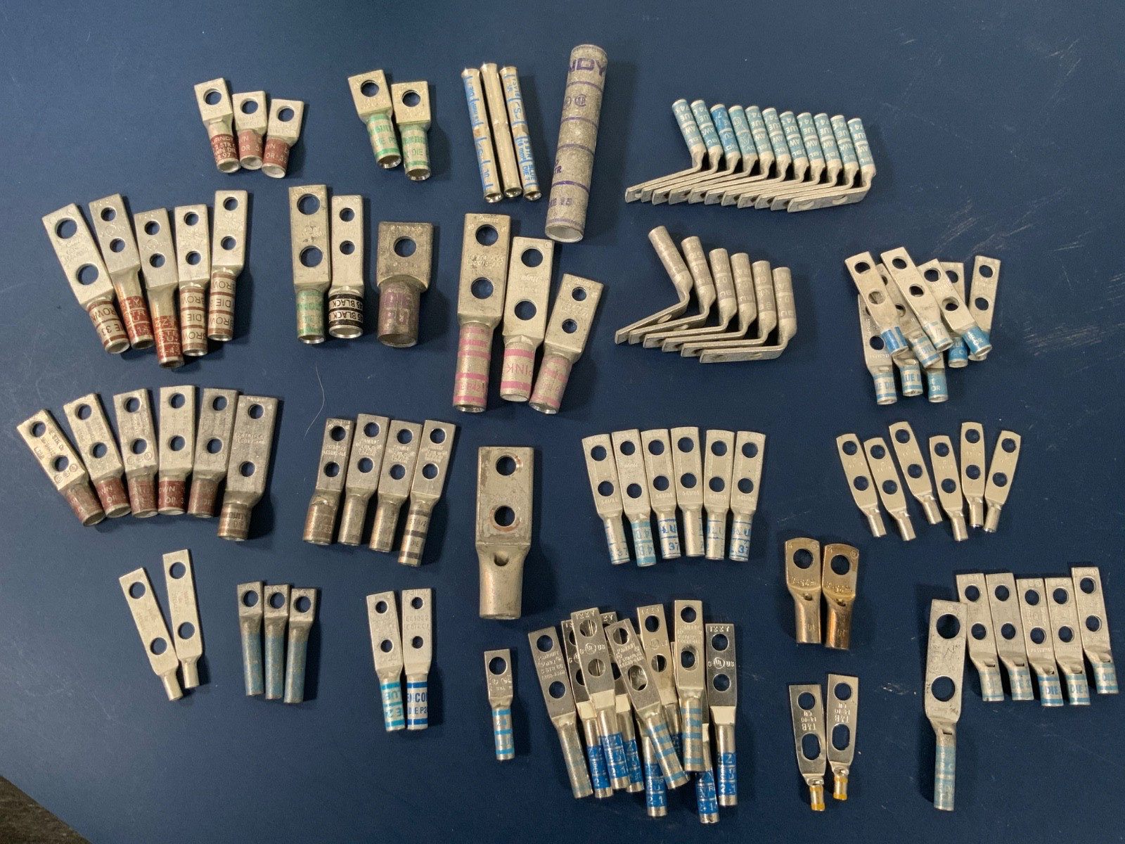 Huge Lot of 100 COMPRESSION TERMINAL LUGS ILSCO BURNDY PANDUIT