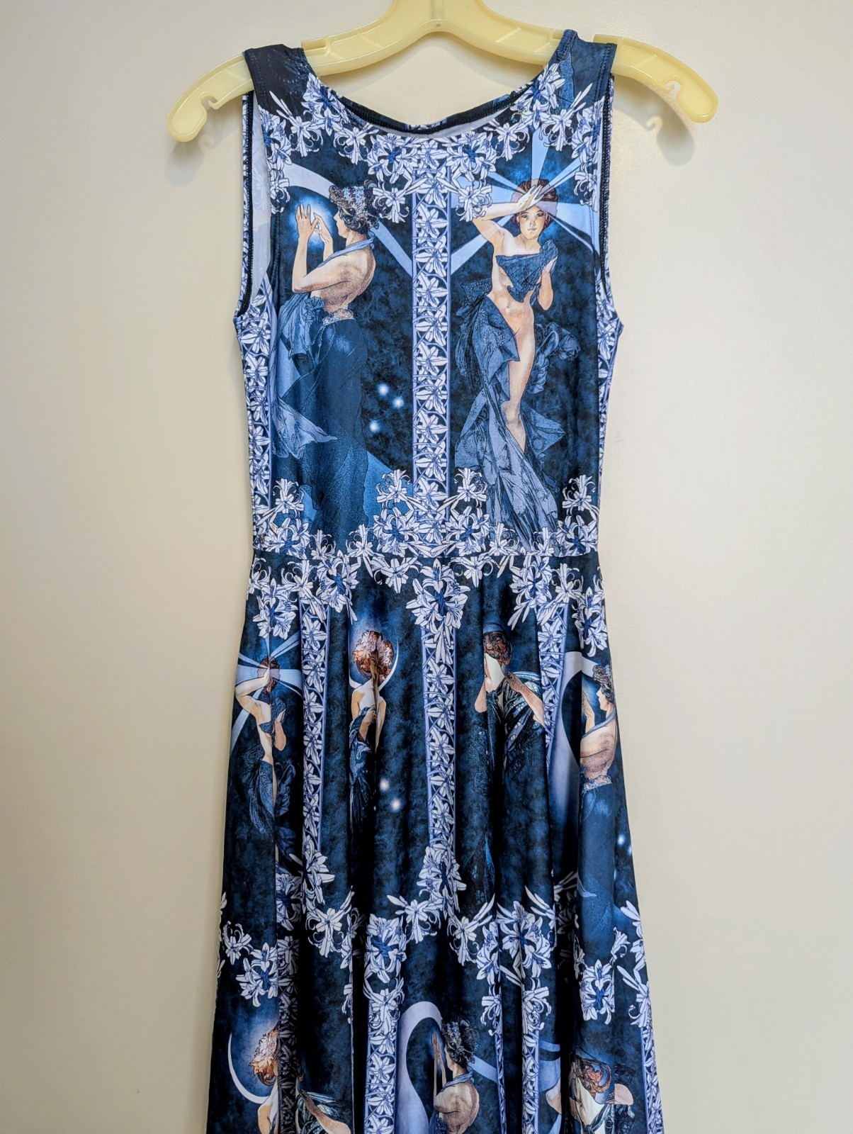 RARE Black Milk Mucha The Moon and the Stars Longline Pocket Dress Size S Small RARE Black Milk Mucha The Moon and the Stars Longline Pocket Dress Size S Small
