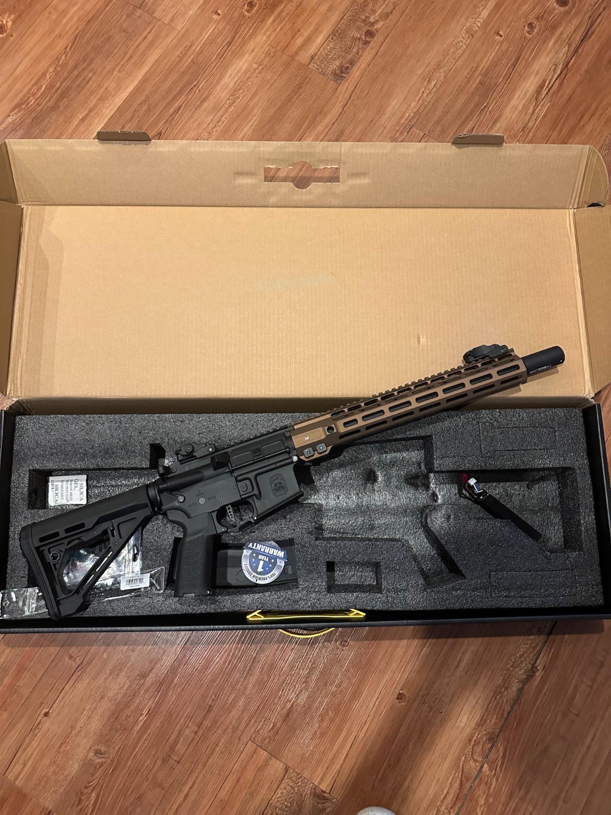 MAYO GANG MGC4 MK2 FULL METAL M4 AEG W/ ETU AIRSOFT RIFLE PLUS G&G TRACER UNIT MAYO GANG MGC4 MK2 FULL METAL M4 AEG W/ ETU AIRSOFT RIFLE PLUS G&G TRACER UNIT