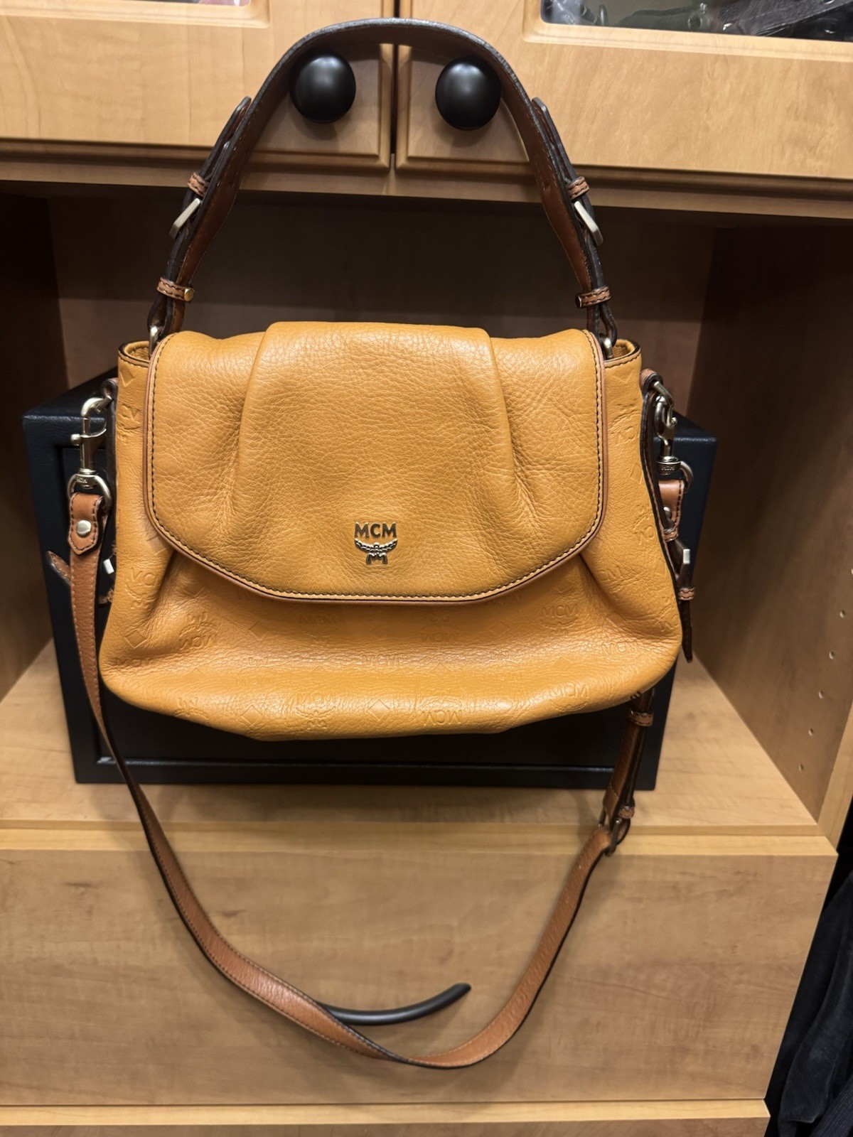 MCM Tan Pebbled Logo Satchel Top Handle w/ Strap Magnetic Closure Silver HW MCM Tan Pebbled Logo Satchel Top Handle w/ Strap Magnetic Closure Silver HW