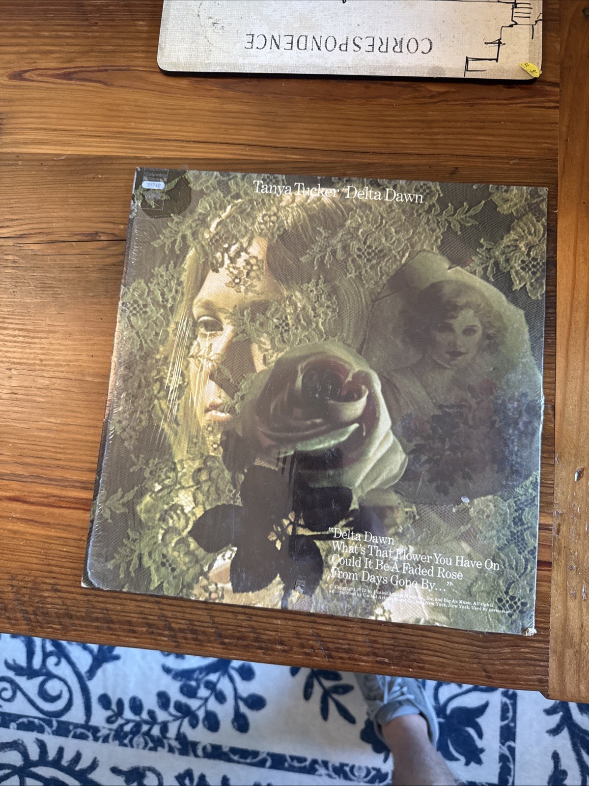 Tanya Tucker. Delta Dawn. VG+Vinyl LP. 1972 Original. In Shrink. Tanya Tucker. Delta Dawn. VG+Vinyl LP. 1972 Original. In Shrink.