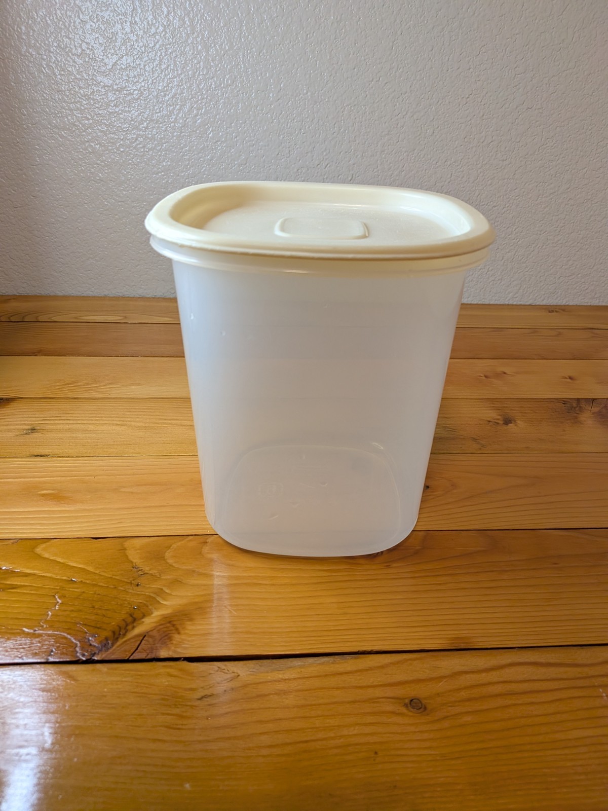 Vintage Rubbermaid Servin Saver Canister 12 Cups 2.8L Container 0047 Lid 0046