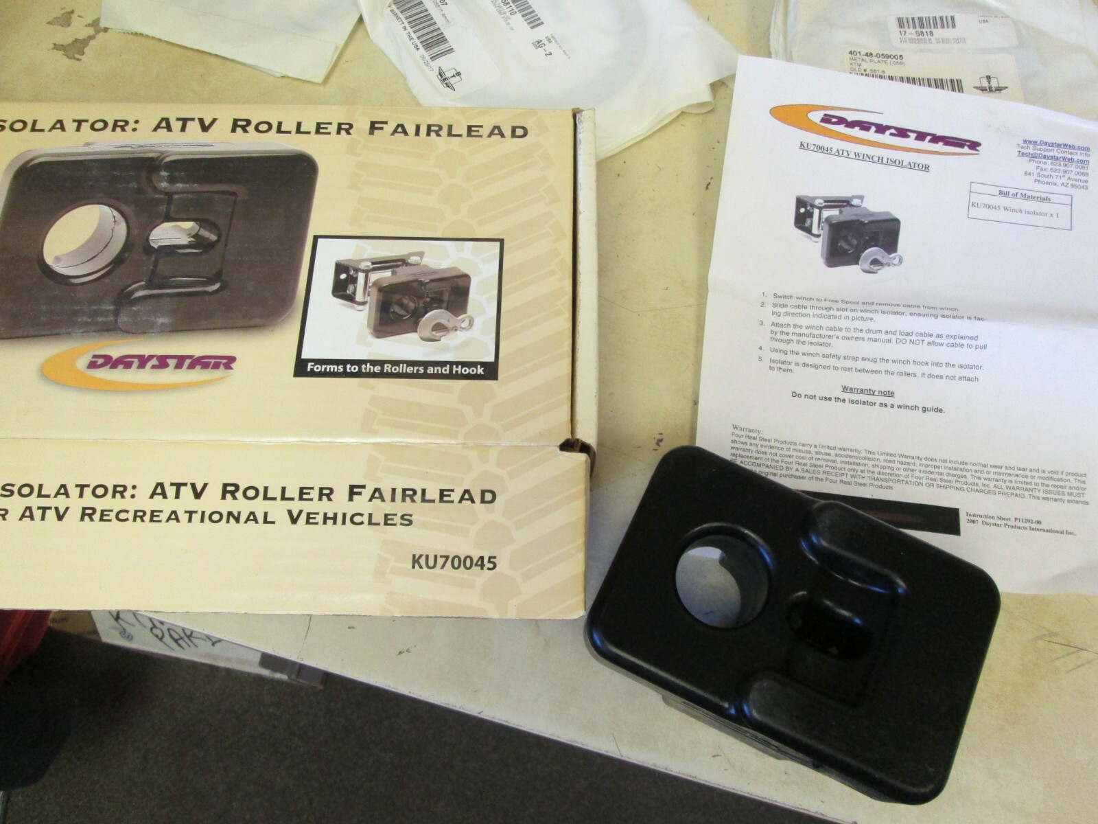 DAYSTAR WINCH ISOLATOR FAIRLEAD BLACK / KU70045BK DAYSTAR WINCH ISOLATOR FAIRLEAD BLACK / KU70045BK