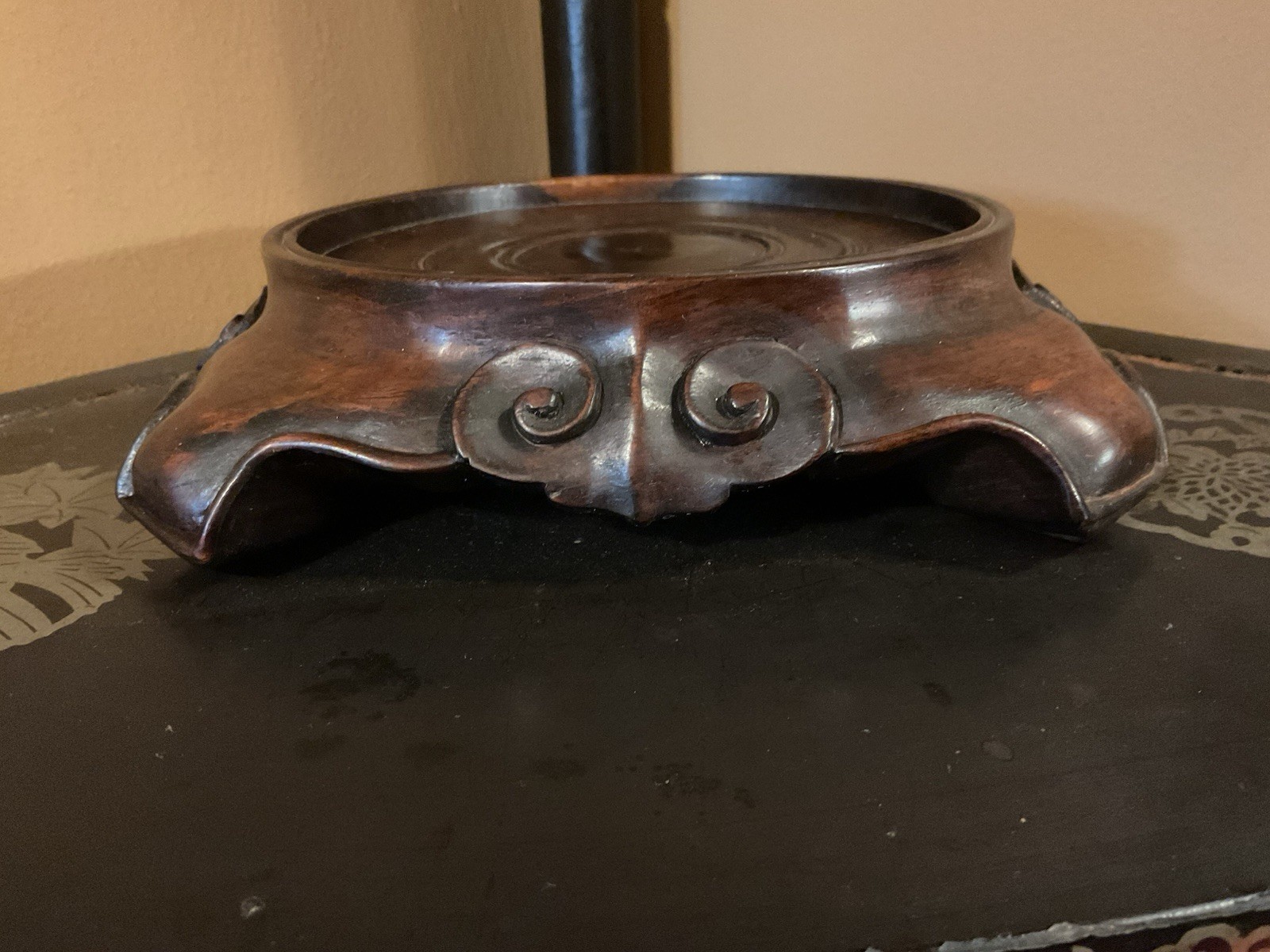Antique Hand Carved Rosewood or Hongmu Square Vase Stand & Ruyi Head Feet