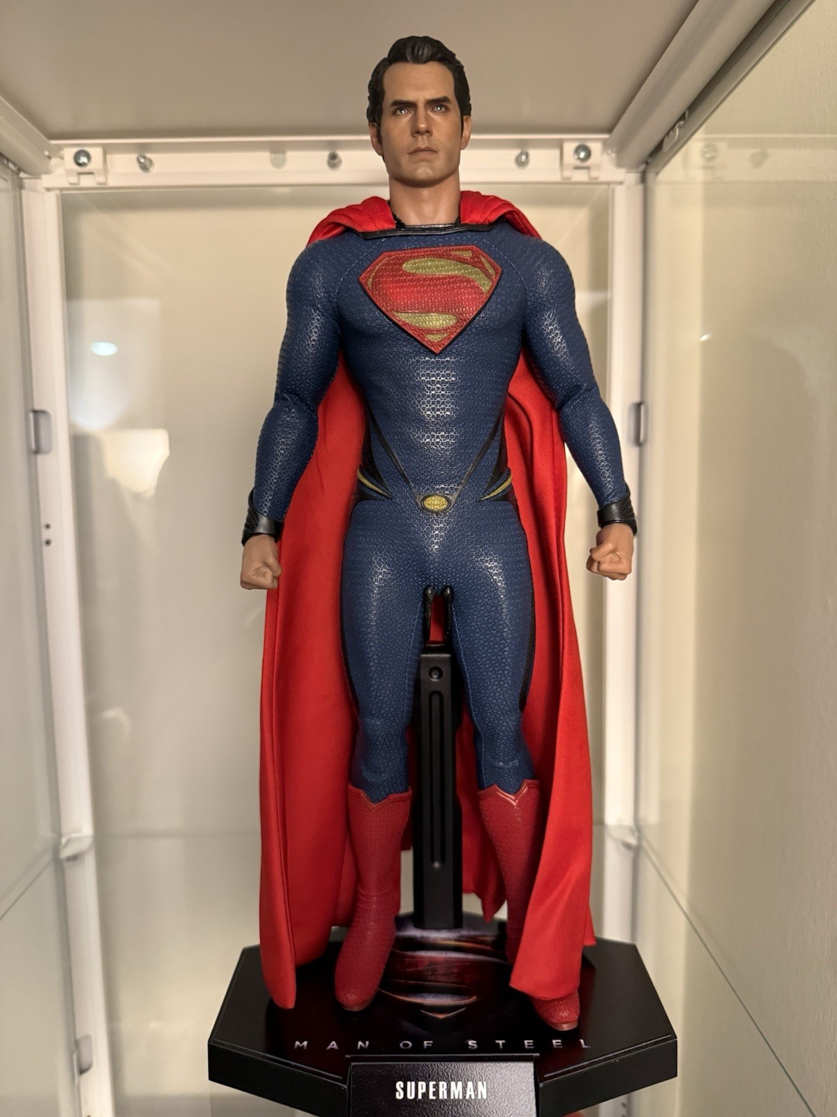 Hot Toys MMS200 Man of Steel Superman Figure 1/6 Scale. READ DESCRIPTION Hot Toys MMS200 Man of Steel Superman Figure 1/6 Scale. READ DESCRIPTION