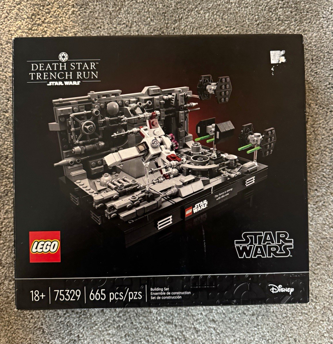 LEGO Star Wars Death Star Trench Run Diorama 75329 Complete Set 665 pcs SEALED LEGO Star Wars Death Star Trench Run Diorama 75329 Complete Set 665 pcs SEALED