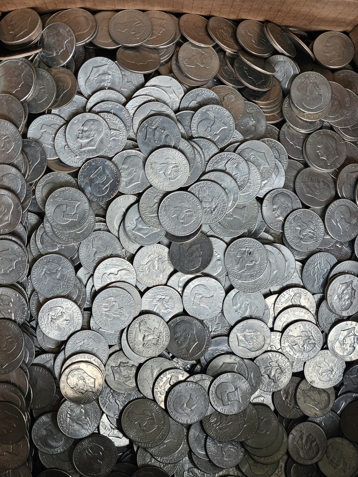 Circulated Condition Eisenhower Dollars 4 Sale Lot Of 500 (examples in pics)