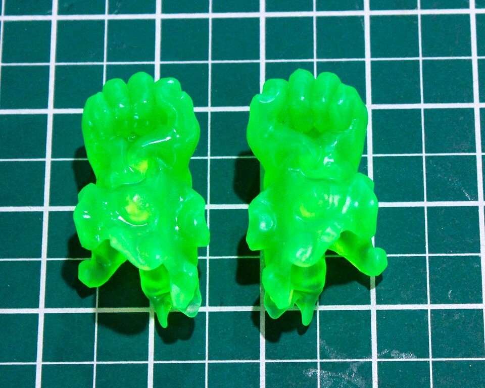 Custom Resin Flaming Fists Constructs 1:10 scale for Green Lantern Custom Resin Flaming Fists Constructs 1:10 scale for Green Lantern