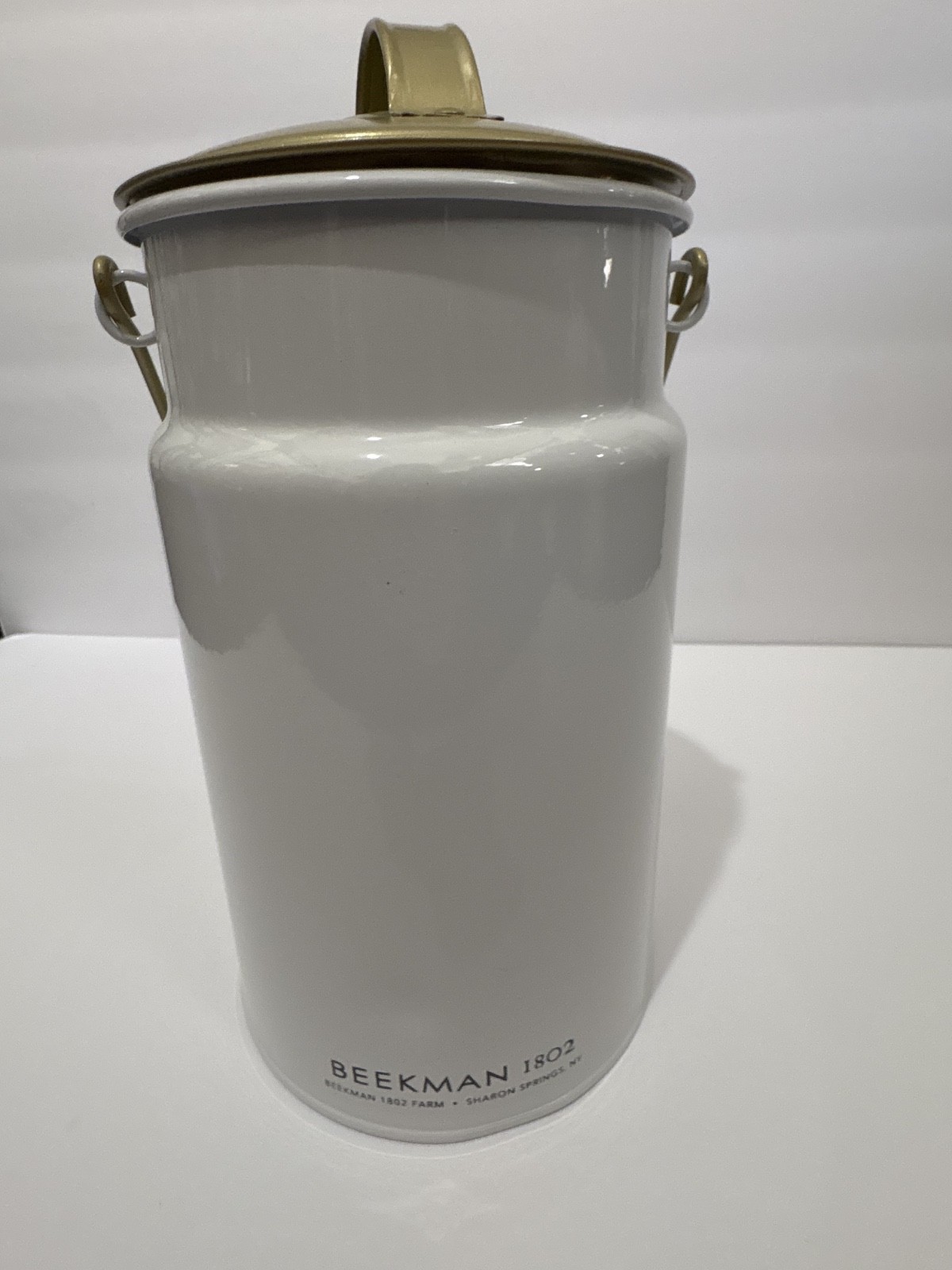Beekman 1802 Goat Milk Dairy NY Farm Old Fashioned Tin Can Pail Never Used Beekman 1802 Goat Milk Dairy NY Farm Old Fashioned Tin Can Pail Never Used