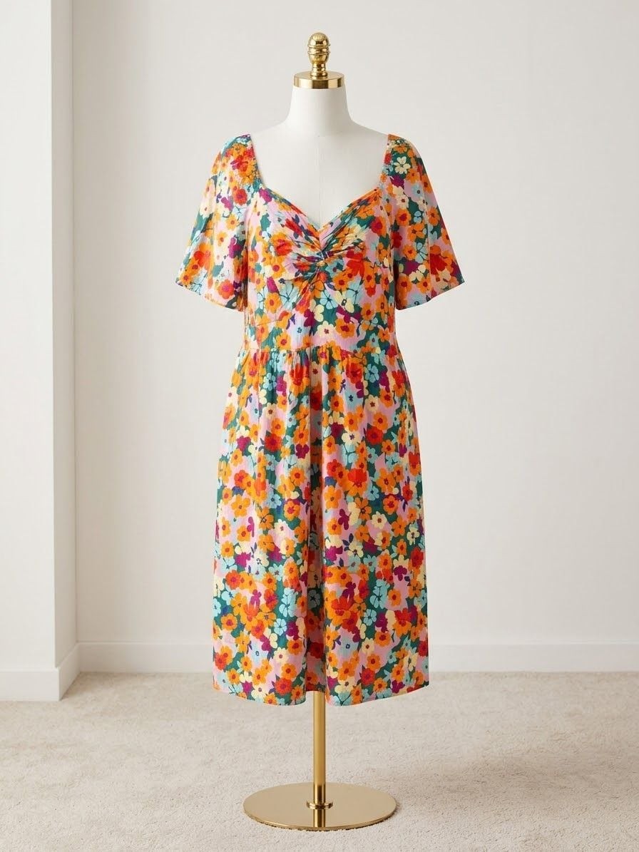 BloomChic  Plus Size 2X 18-20 Floral  Sweetheart Neckline Dress with Pockets