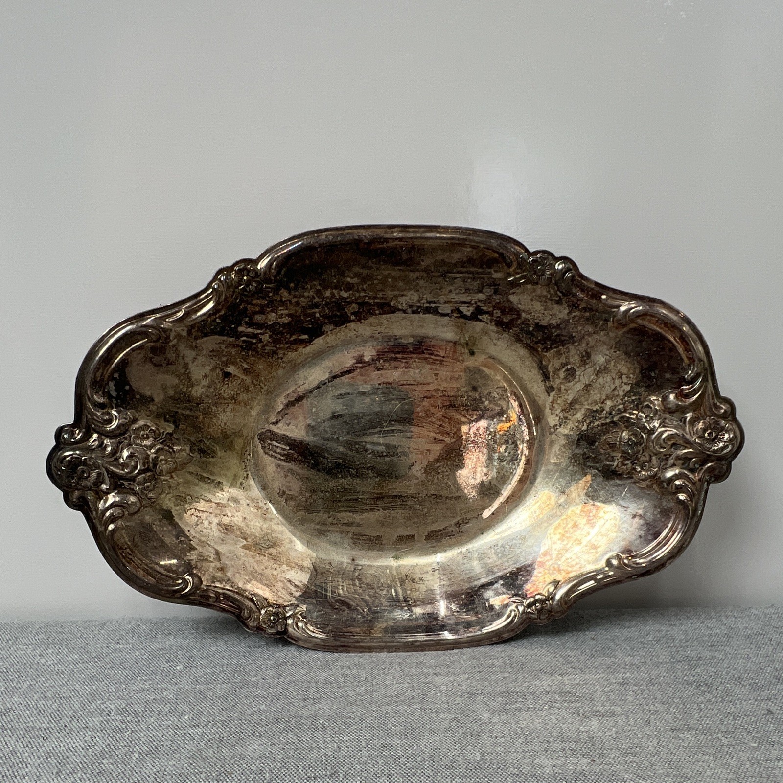Vintage International Silver Co 448 Orleans Roses Oval Bon Bon Candy Dish AsIs