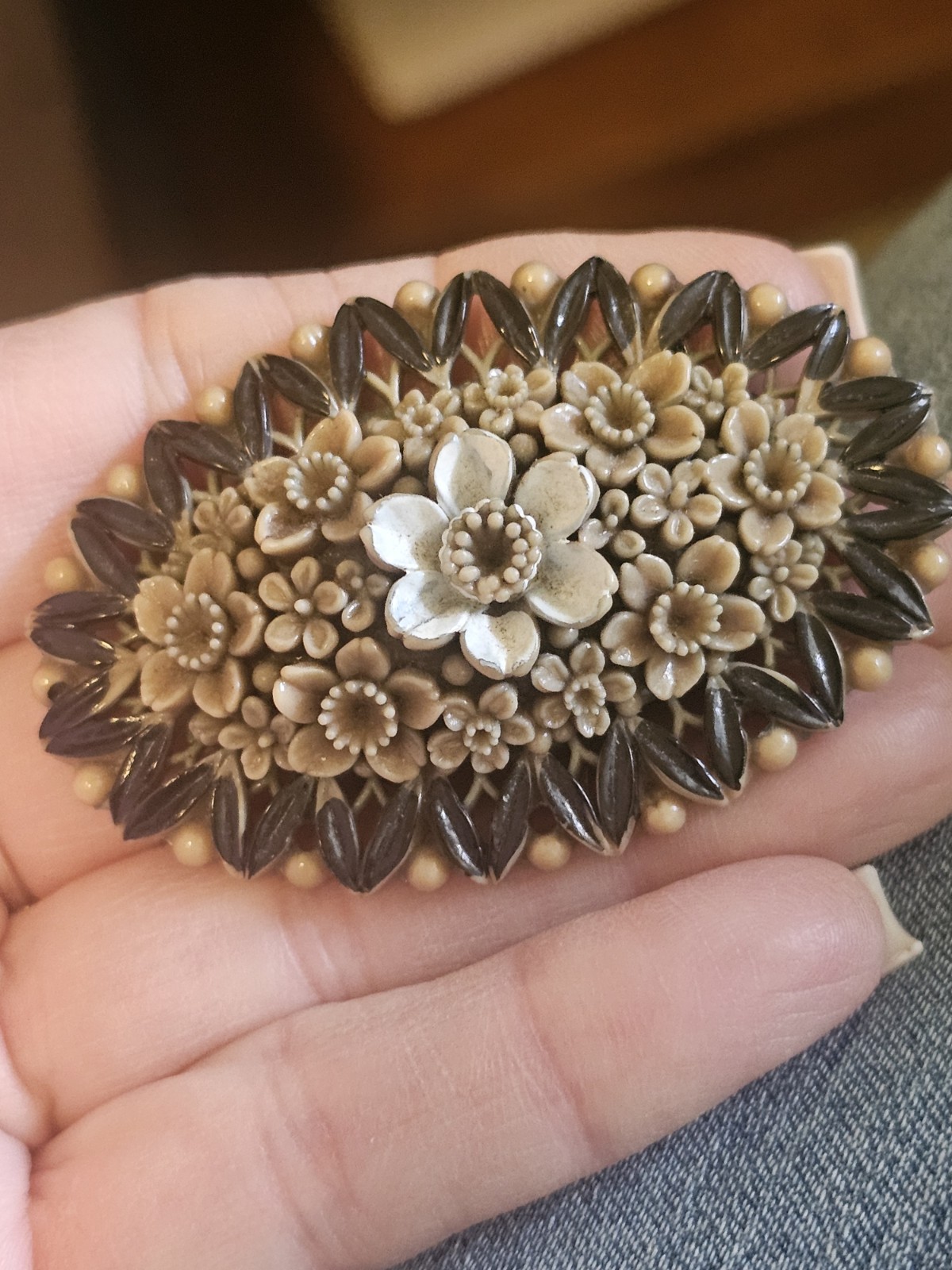 VTG Handcarved Celluloid Flower Brooch DETAILED BP VTG Handcarved Celluloid Flower Brooch DETAILED BP