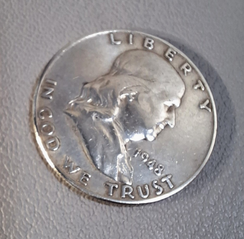 1948 Franklin Liberty Bell Half Dollar No Mint Philly Initials JRS Circulated